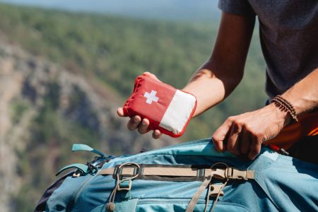 hiking-safety-tips-for-mountain-landscapes